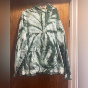 Ivory Ella Green Tie-Dye Hoodie